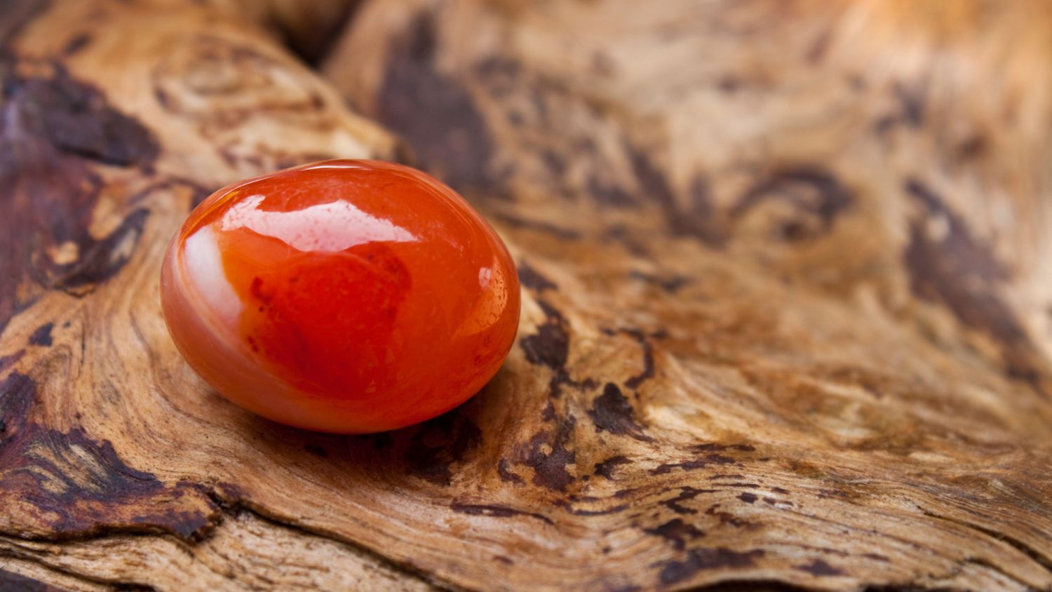 Carnelian's Healing Properties, Meaning and Use
